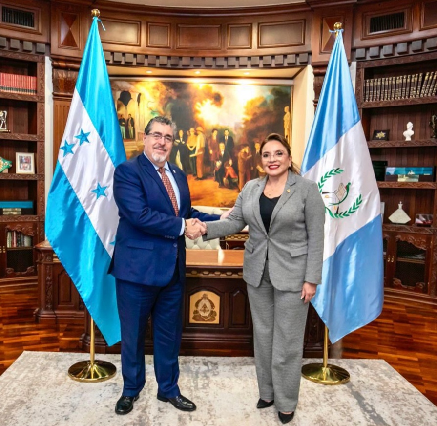 Presidenta Xiomara Castro Entre Los Invitados De Honor En La Toma De