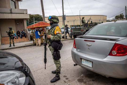 Dos arrestados y un chofer muerto tras hallazgo de 35 inmigrantes secuestrados en México / El Diario NY