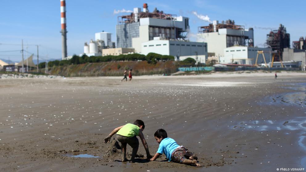 Declaran alerta sanitaria en «Chernóbil chileno» por alta contaminación / DW