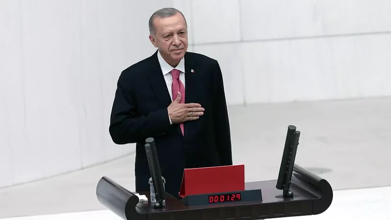 Erdogan inicia su tercera legislatura como presidente arropado por líderes internacionales / El Mundo