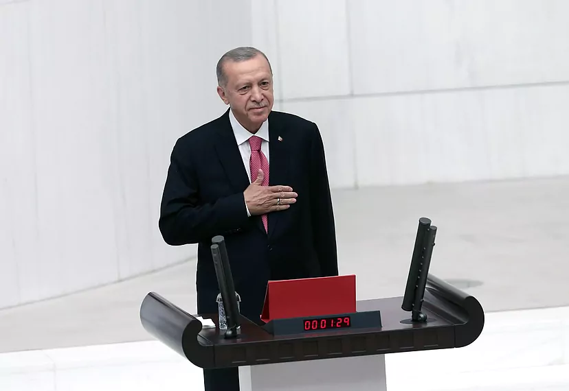 Erdogan inicia su tercera legislatura como presidente arropado por líderes internacionales / El Mundo