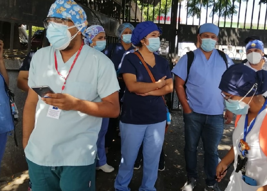 Médicos del IHSS suspenden asambleas informativas y retornarán a sus labores este lunes / Proceso Digital