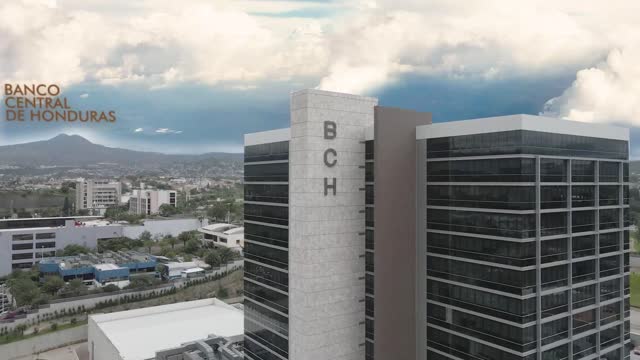 Boletín oficial de la UNAH desmiente «analistas» al confirmar que mecanismo de subasta del BCH evitó volatilidad del lempira y fortaleció las reservas internacionales y la estabilidad del tipo de cambio