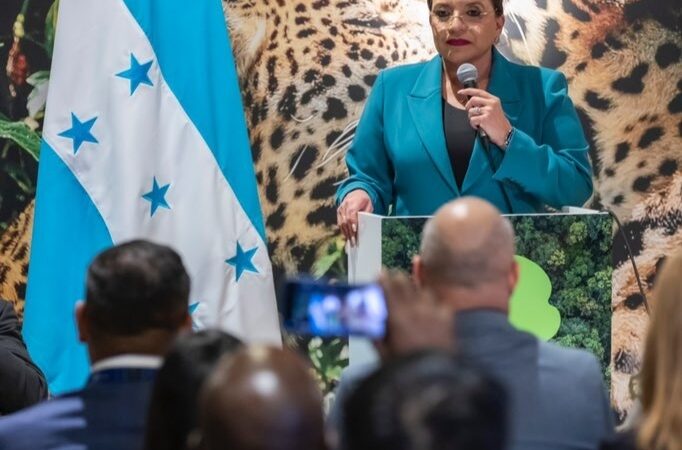 Histórico: Mandataria Xiomara Castro lidera en cumbre de Dubai como presidenta de la Coalición de Países con Bosques Tropicales y asegura 16 millones de euros para conservación ambiental en Honduras