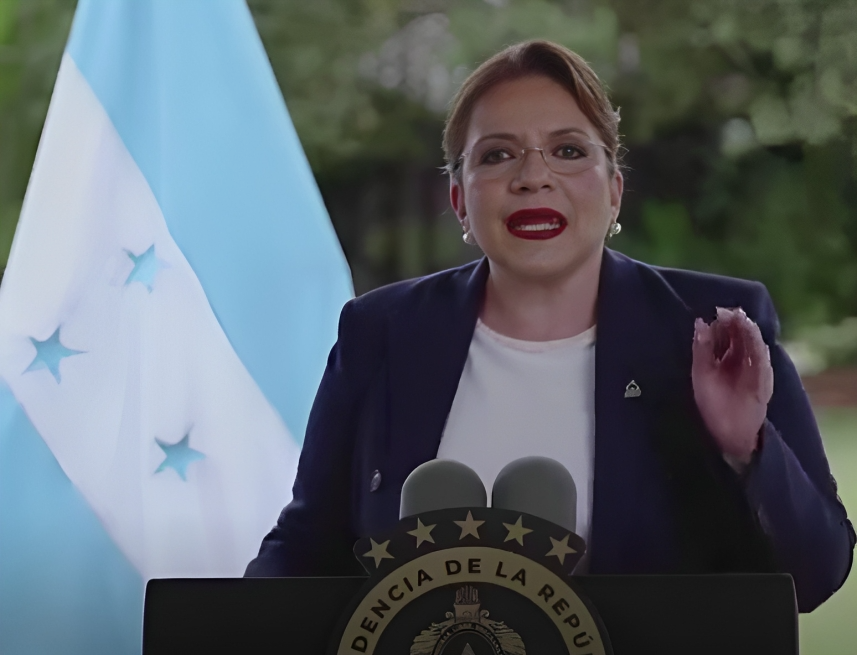 Presidenta Xiomara Castro: «Honraré mi palabra, cumpliré mi promesa de refundar Honduras»